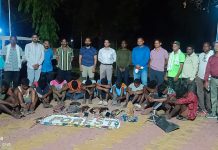 *आलापल्ली वनपरिक्षेत्रात वनविभागाच्या धडक कारवाईत १२ शिकारी ताब्यात* *वन्यजीव अवयवांसह साहित्य जप्त; कायदेशीर कारवाई सुरू*