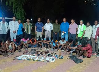 *आलापल्ली वनपरिक्षेत्रात वनविभागाच्या धडक कारवाईत १२ शिकारी ताब्यात* *वन्यजीव अवयवांसह साहित्य जप्त; कायदेशीर कारवाई सुरू*