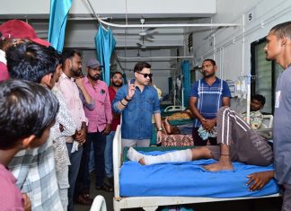 अहेरी इस्टेटचे राजे तथा माजी राज्यमंत्री राजे अम्ब्रिशराव आत्राम यांची उपजिल्हा रुग्णालयाला अचानक भेट