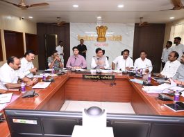 *अपघातमुक्त गडचिरोलीसाठी सखोल विश्लेषण व प्रतिबंधात्मक उपाययोजना राबवा : सहपालकमंत्री ॲड आशिष जयस्वाल*