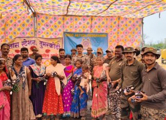 गडचिरोली पोलीस दलाच्या प्रयत्नांनी अतिदुर्गम मौजा तुमरकोठी गावात सुरळीतपणे विद्युत सेवा सुरू