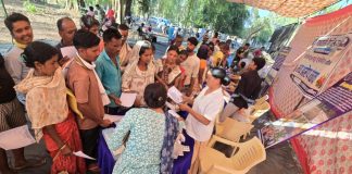 गडचिरोली पोलीस दलाच्या वतीने मौजा गट्टा (जां.) येथील आठवडी बाजारादरम्यान आरोग्य शिबिराचे करण्यात आले आयोजन