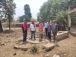 अखेर रेखाभटाळ गावातील बंद हातपंप दुरुस्त; भाकपा ने जनतेने दिलेले शब्द पूर्ण केले