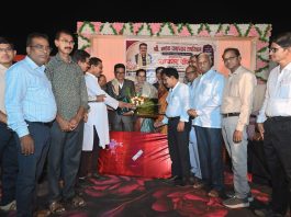 ज्ञानदानाच्या अखंड सेवेला मानाचा मुजरा! जिल्हा सरचिटणीस अशोक रायसिडाम (महाराज) यांचा सेवानिवृत्ती सत्कार व वाढदिवस सोहळा उत्साहात संपन्न